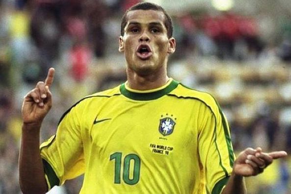 薛明以她的 薛明以她的