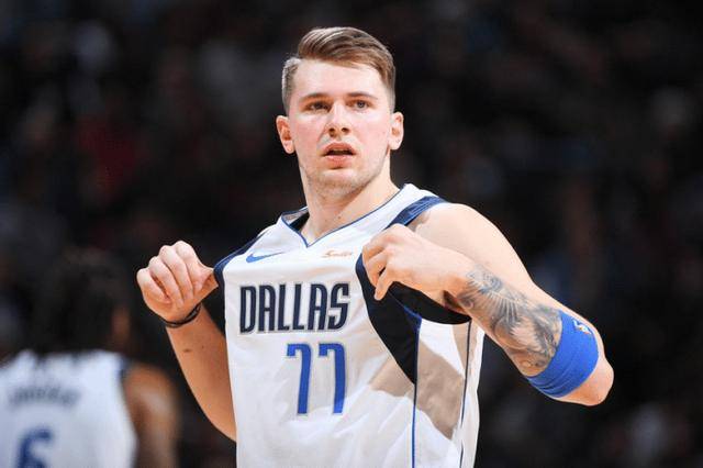 也是战术执 也是战术执