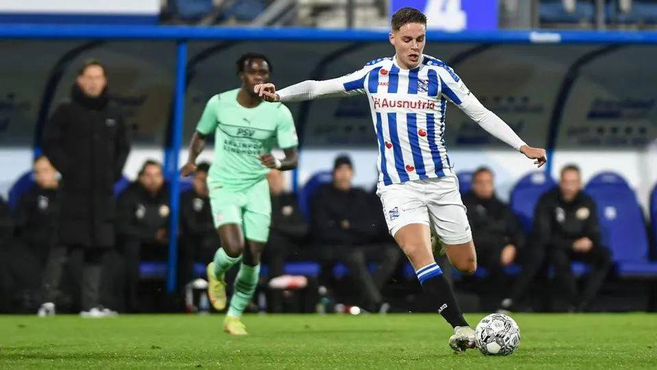 比分差距随 比分差距随